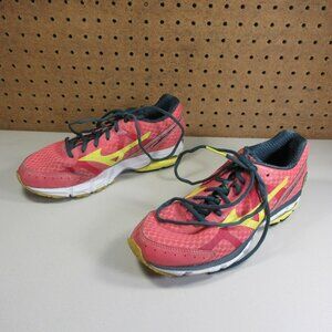 Mizuno womens 3tone red Wave Rider 17 lightweight running shoes 8 M